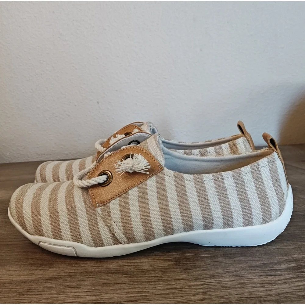 Ros Hommerson Calypso‎ Womens 8M Striped Canvas Shoe Casual Slip On Tan White